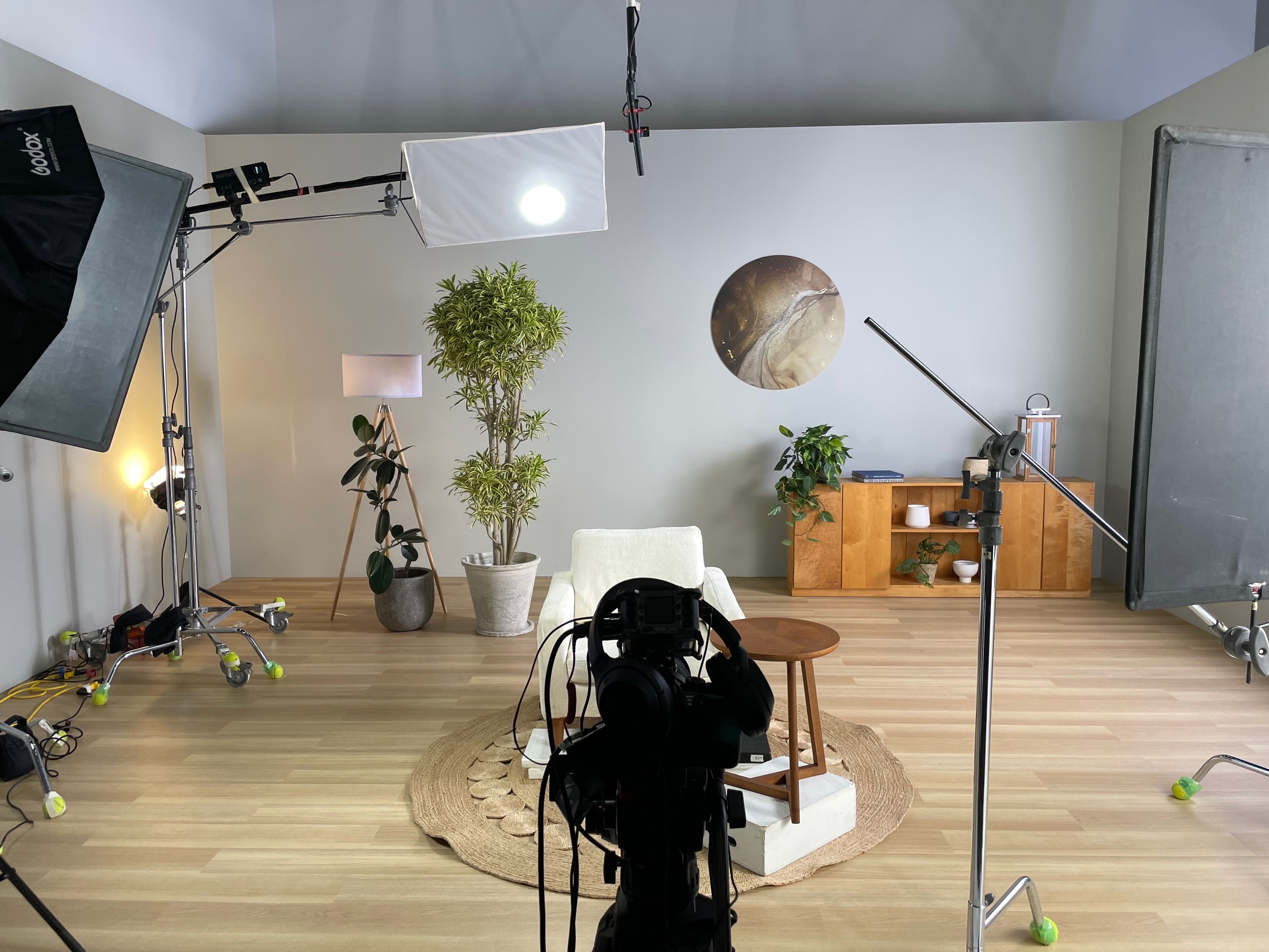 Studio Shoots with Built Sets in Tokyo: Insights, Costs, and Tips