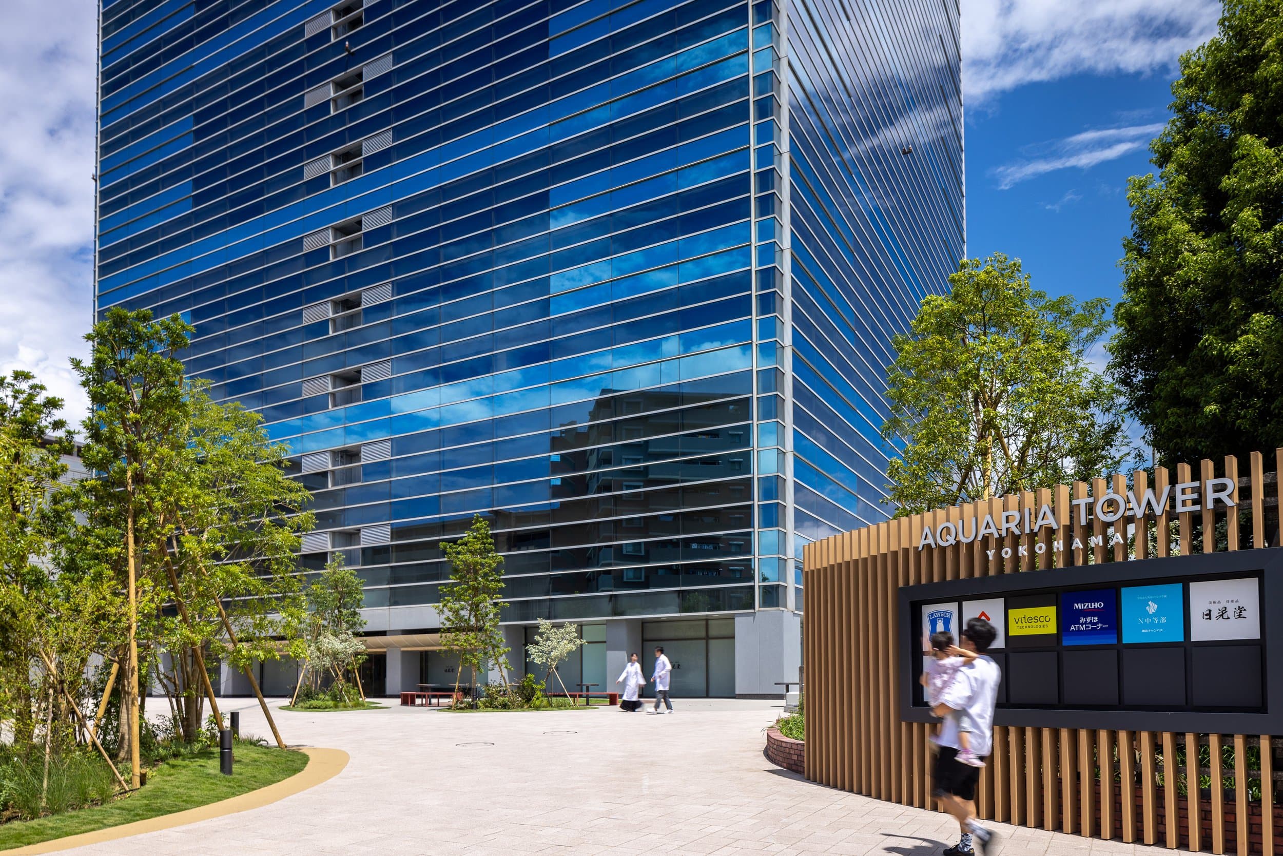 Case study: before and after photos, video - office building renovation