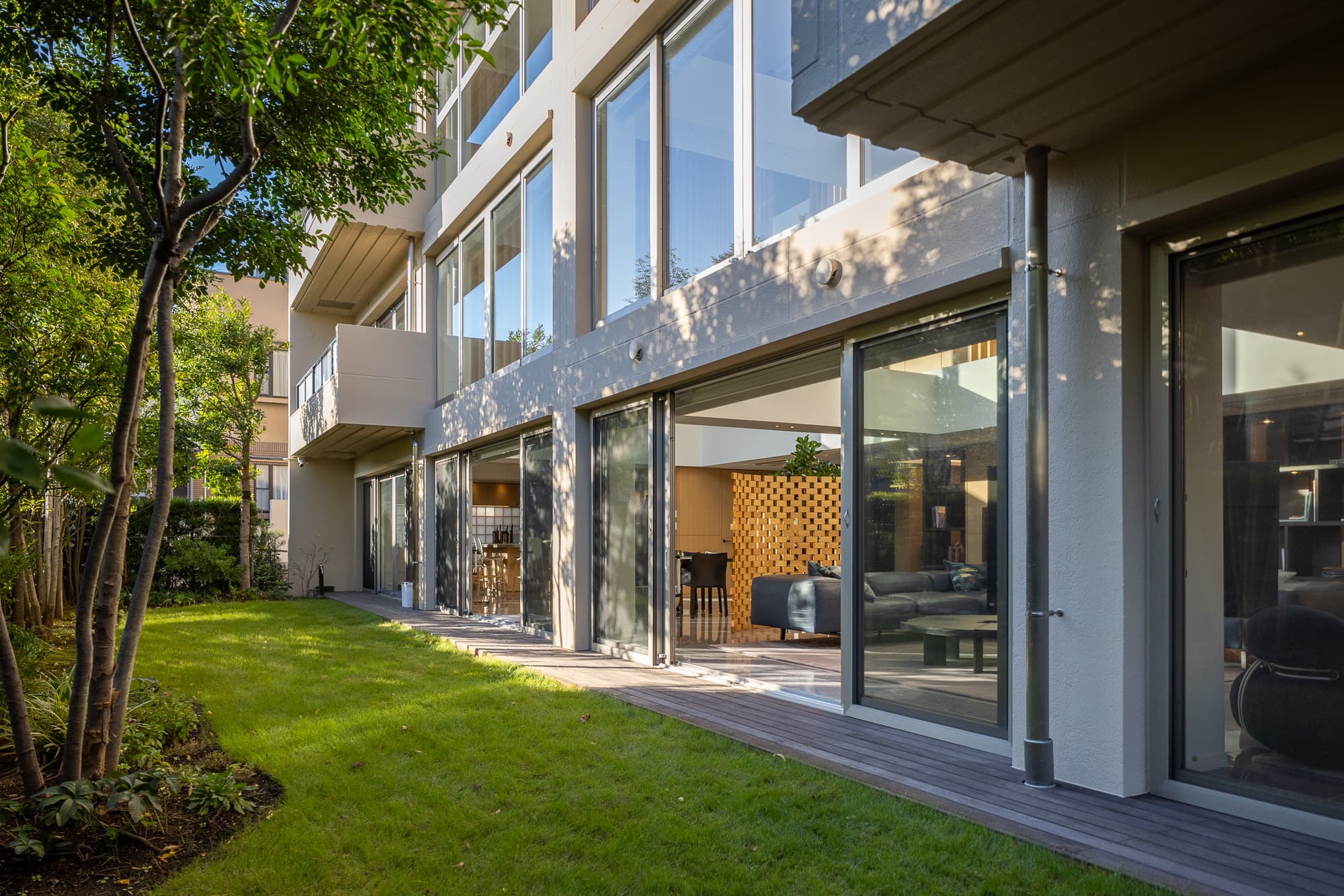 Case study: complete visuals showcasing a residence for sale in Tokyo